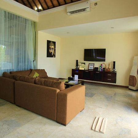 O Villas Seminyak Esterno foto