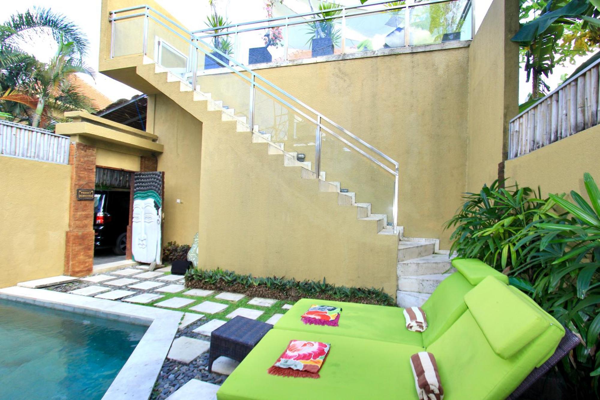 O Villas Seminyak Esterno foto